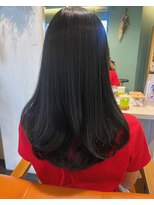 トリコ ショップアンドヘアサロン(tricot shop hair salon)&nbsp;ダークオリーブカラー／暗髪/艶髪