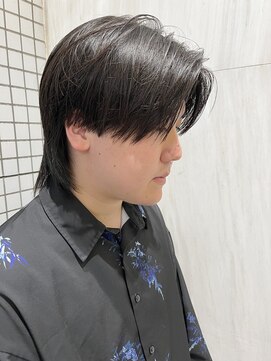 オーパスクリエ (OPUS CREER) 襟足長めナチュラルウルフ毛流れセンターパート！