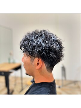 グランデュール サンストリート浜北店(GRANDEUR) シャドウパーマ　メンズパーマ
