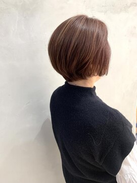 アングゥ ウル(ungu ul) ハイライト/白髪ぼかし/ボブ/ピンクカラー