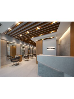 ゆったりと寛げる上質空間で、心のこもったおもてなしを。あなただけのオーダーメイド施術を体感。