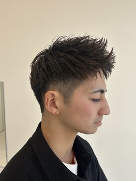 ブリックメン(BLICMEN.) アップバングショート