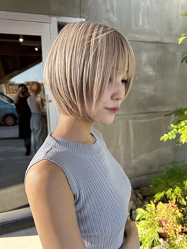 ウエストリー(WESTORY) 派手髪ショート/金髪ショート/ミルクティーベージュ/20代