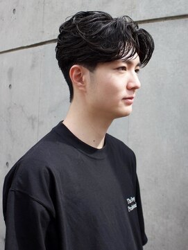 オルカ(ORCA) men's/メンズ/刈り上/げセンターパート/ダウンパーマ/新宿