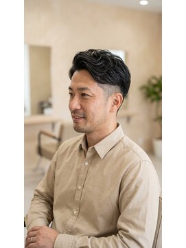 アッシュ 桜木町店(Ash) 横浜桜木町メンズカット 30代40代フェードサイドパート
