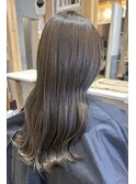 ハイライトで色落ちまで楽しめる、ダメージレス透明感カラー