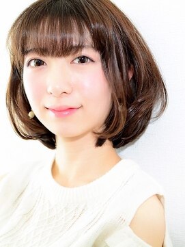 ノイン(noine) [noine : saito]重め×甘め×束感　束感ボブ