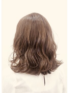 ミルクヘアー(MILK HAIR) ミディアムパーマスタイル