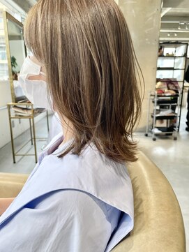 パーク(PARK) 大人可愛い外ハネレイヤーくびれレイヤー外ハネミディアム