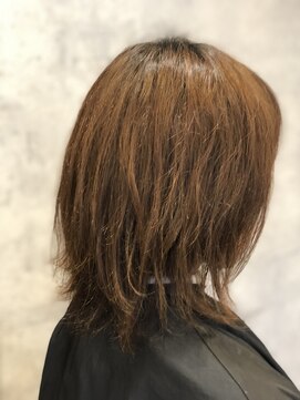 クシュ 所沢東口店(kusyu...) カーキグレージュマッシュショートボブフェザーバングヘナ(所沢)