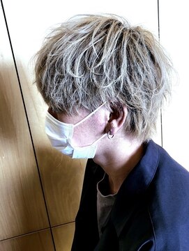 ニアウ 伊勢崎連取店(Niau) メンズマッシュツイストスパイラルパーマニュアンスパーマ