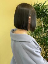 トローノ 栄(TRONO)&nbsp;小顔ボブ　ミニボブ　オリーブベージュカラー