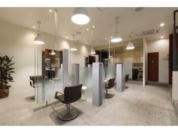 HEADS 高木瀬店【ヘッズ】