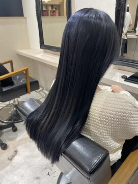 セルカ 新宿(CERCA) ブルーシルバーカラー［CERCA新宿/新宿西口］