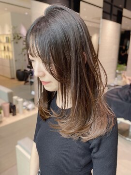 ステア ケース(stair case) 韓国レイヤーカット顔まわり前髪カットトリートメント