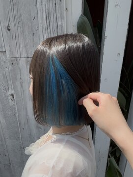 アン(Hair make un) インナーターコイズブルー♪