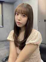 アイユー(ii+U)&nbsp;レイヤーカット　艶髪　ベージュカラー