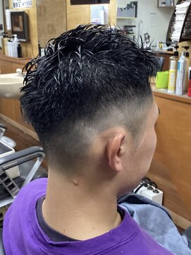 コダマ 新大塚店(KODAMA) MEN’S HAIR/サーフカール/刈り上げセンターパート