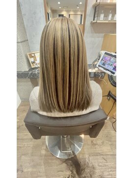 オリノ(olino) アンブレラカラー×コントラストミディ