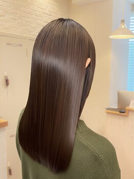 ジプソ 池袋西口(Gypso)の写真/髪の芯から質感再整させる髪質改善。触れた瞬間に分かる、うるツヤの美髪に導きます。