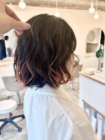 ゴーシェン 稲毛店(Goshen)&nbsp;ダークグレージュ×チェリーオレンジの波巻きボブ
