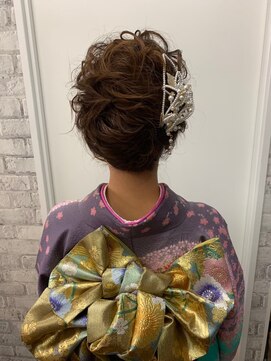 ヘアメイク ゼロサンヨンゴ(Hair Make 0345) 崩し夜会巻き和装アップ 《高倉麻未》