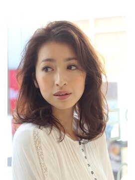 ノーヴェ(Nove) 大人カジュアルレイヤー×シナモングレージュ大人カジュアル