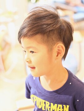 リビーチ ヘア リゾート 赤羽(Rebeach HAIR RESORT) アシメバング×２ブロックで作るキッズヘア【赤羽/リビーチ】