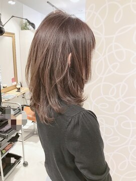 ミッシェル アフロート(michelle afloat) レイヤー革命☆小顔トップ動きひし形ツヤのCカーブカット