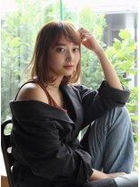 エニー(ENi) ミディアムヘア/暗めカラー/グランマッシュ/辻堂