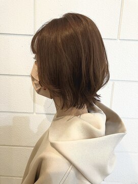 イッヒ 茅ヶ崎(IHHI) レイヤーボブ・ピンクベージュ(茅ヶ崎/ハイライト/ケアブリーチ)