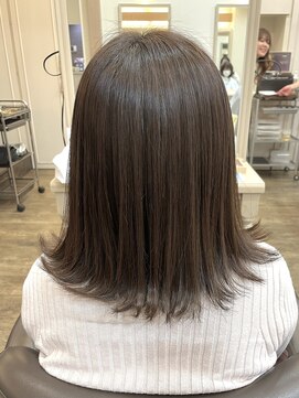 アルターリール(aL ter Rire) カール/セミディ/シアーカラー/姫カット/鎌取/中村郁未