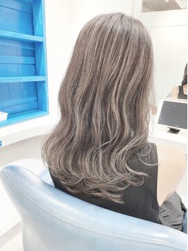 ウーロス(uros.) ハイライト☆レイヤーカット