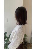 ナチュラルなストレートヘア