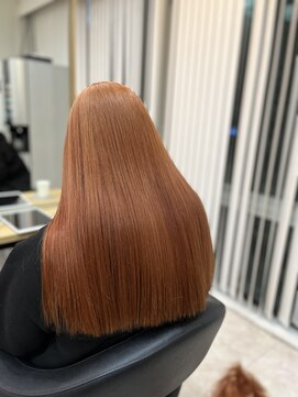 エリス ウメダ(Eliss umeda) オレンジベージュ！