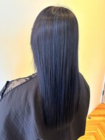 ビューティーワークスループライン(beautyworks LoopLine)&nbsp;ツヤ感☆☆☆☆☆ 暗めカラー&ブルーハイライト