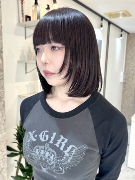 ワインレッド/顔周りレイヤー/レイヤーボブ/深みレッド/大人ボブ