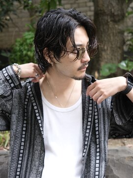 ランプ 代官山(the lamp) センターパートニュアンスパーマツイストパーマスパイラルパーマ