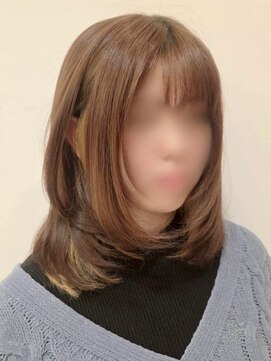 トイロ(toiro) レイヤーカットミルクティーベージュブリーチカラーダブルカラー