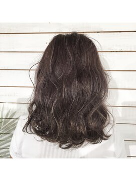 ビーヘアサロン(Beee hair salon) パールグレー