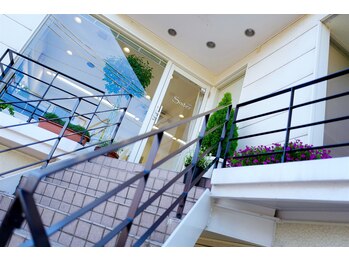 sister.　【シスター】