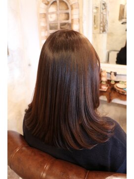 ヘアー ドレス ファーゴ 武蔵浦和(HAIR DRESS Fa go) ミディアムストレート