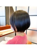 ショートボブ