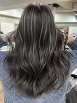 ヨロ 小岩(YOLO)&nbsp;ハイライトカラーミルクティーベージュケアブリーチダブルカラー