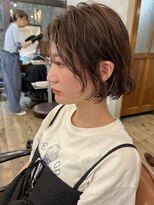 テテコケット(tete coquette)&nbsp;ニュアンスカールの可愛いナチュラルボブ