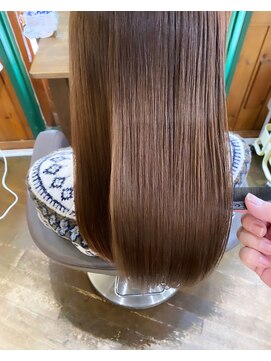 エルパライソ 鯖江店(Elparaiso) 鯖江/髪質改善/オッジオット/白髪染め/縮毛矯正/ヘッドスパ