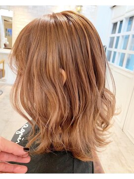 カルラ(Karra) アプリコットオレンジ外ハネボブ