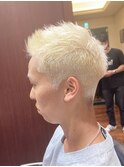 MEN'S刈り上げフェードブリーチカラー　銀座/床屋/理容室