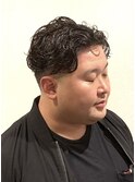 スキンフェード ナチュラルパーマ 短髪 刈り上げ ビジネス