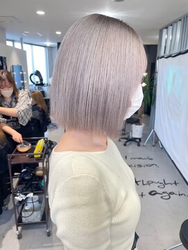 キング(K!ng) 縮毛矯正髪質改善ハイライトレイヤーカット枚方美容室エクステ
